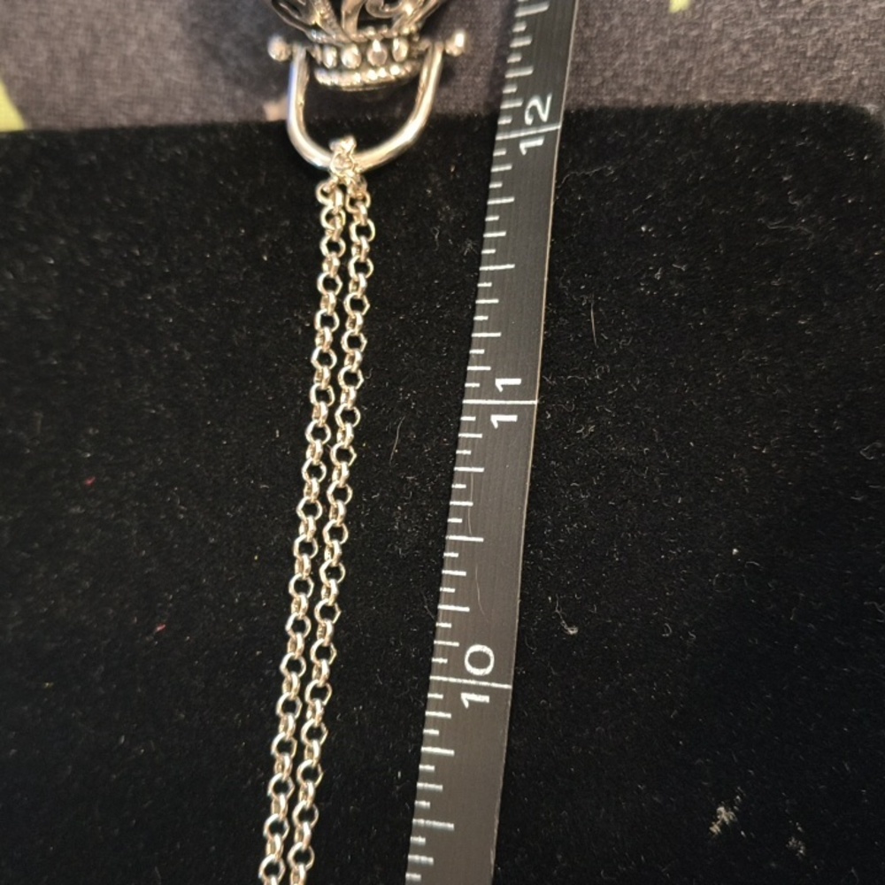 Victorian Apocothy Necklace , Small Rose Inside Holds Scents - Picture 7 of 8